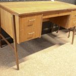 837 1280 WRITING DESK